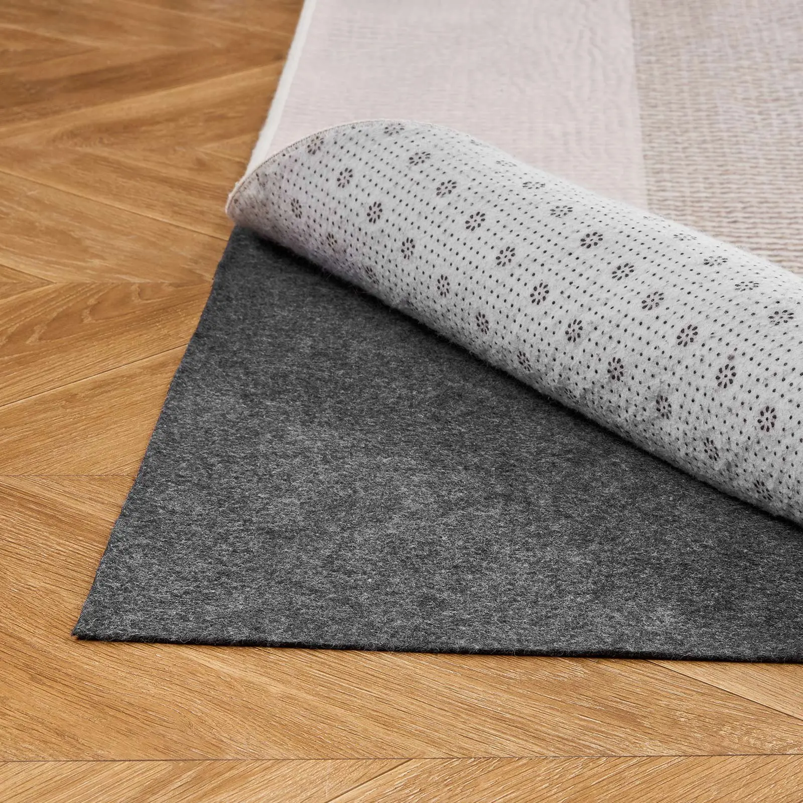 VEVOR 9x12ft Rug Pad, Non-slip Indoor Carpet Pad with 0.12 inch Dual-Surface Polyester Top Felt Cushion & Rubber Gripper, Waterproof Hardwood Floor Protector for All Floors & Finishes, Keeps Carpets in Place