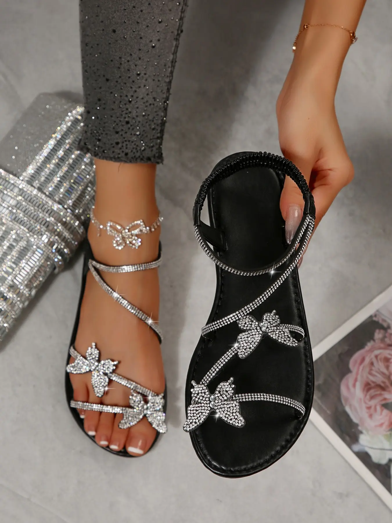 Summer New Simple Lightweight Round Toe Open Toe Casual Fashion Thin Strap Glass Rhinestone Pure Color Cute Bow Slip-On Women's Sandals Boho Rhinestone Sandals Lightweight Strappy Sandals