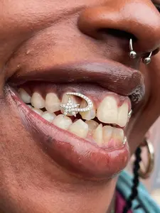 1pc Star & Moon Zircon Teeth Grillz for Woman and Man, SilverGolden Celestial Aesthetic Design, Edgy Hip Hop Accessory, Suitable For Streetwear & Statement Looks, Gift For Fashion Enthusiasts (Unique Craft, Actual Item May Vary)