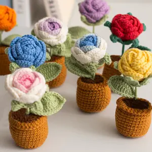 Handmade Crochet Rose Flower, Handmade Knitted Rose, 1 Count Mini Knitting Potted Plant, Creative Gift for Mom & Dad, Home Decoration, Decorative Desk Plant, Car Decoration, Holiday Gift, Handcraft, Chunky Yarn, Decorative Flowers