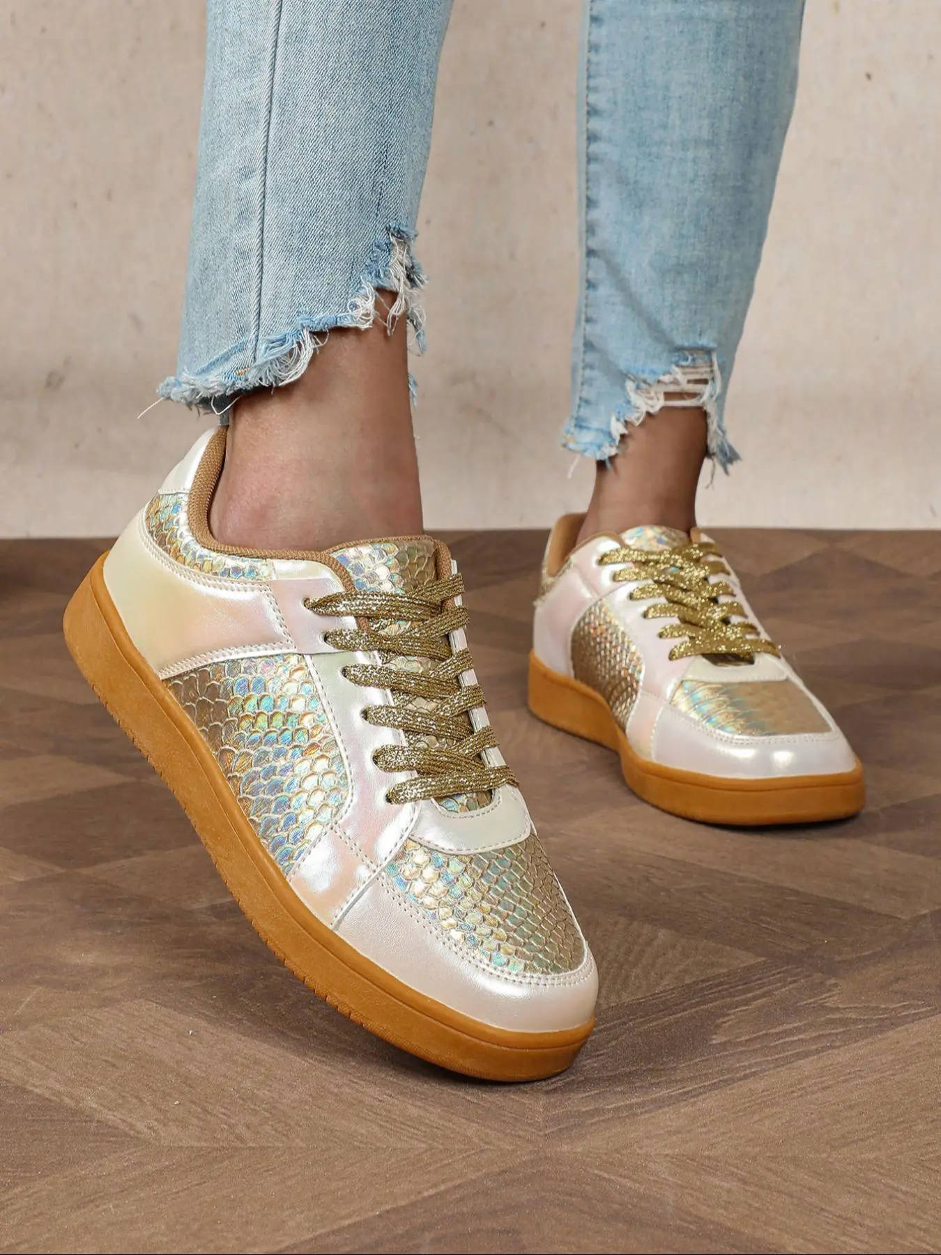 Fashionable Snake Skin Pattern Design Lace Up Low Top Sneakers, Casual Comfortable Sports Shoes for Women, Trendy All-match Sneakers for Daily Wear