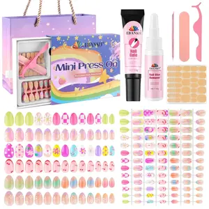 EBANKU 156 Pcs Press on Nail Kids Gift Box, 6 Pack French Flower Kid Flase Nails Kit with Nail Glue Set Fake Nail for Girls 5-10 Years Christmas Gift Set