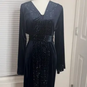 Darkblue Abaya with Beaded Waist Belt and Long Sleeves for Elegant Occasions