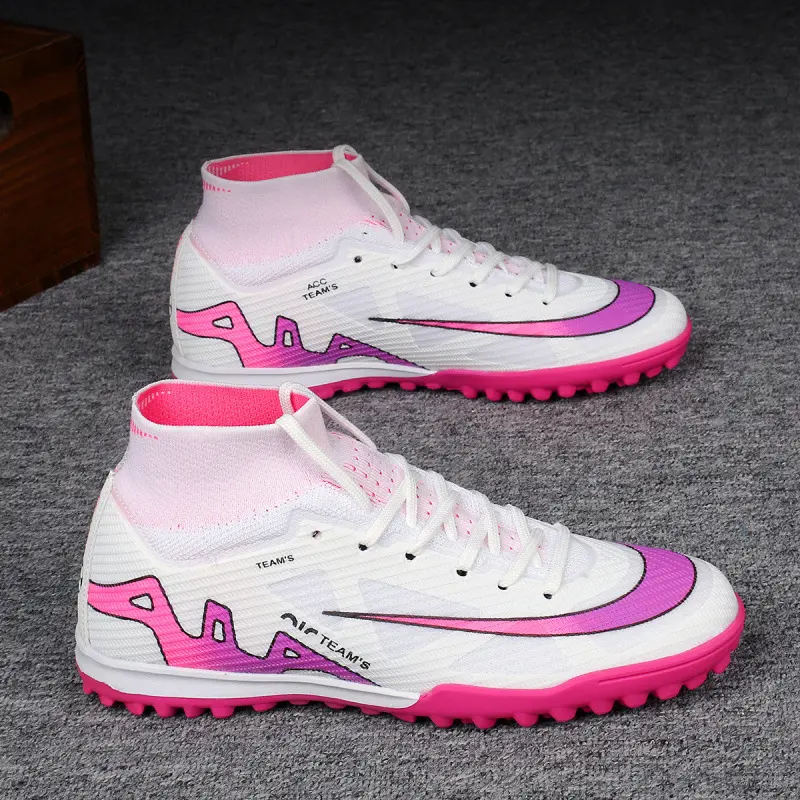 White XZ 2435 broken nail