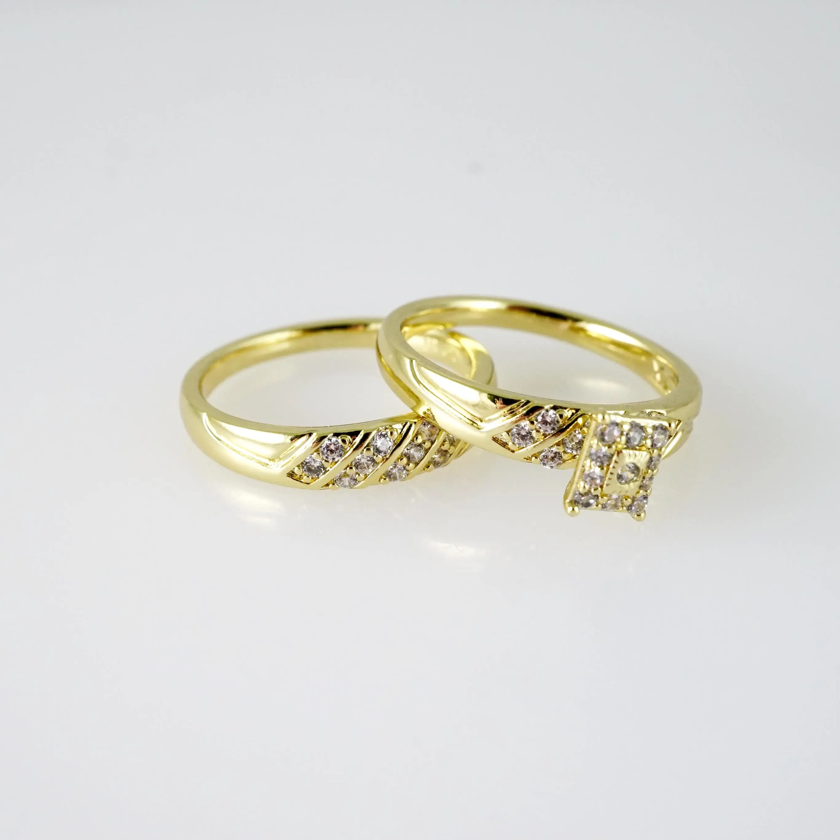 Wedding Rings – Anillo de Compromiso – Zircon – 14K Real Color
