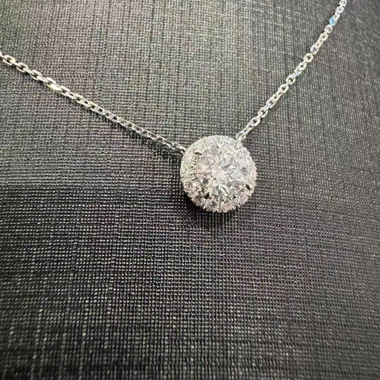Pre-Order | Solitaire Pendant Necklace Premium Round Brilliant MDL0336-50