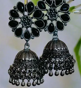 Beautiful Chandelier Style Earing