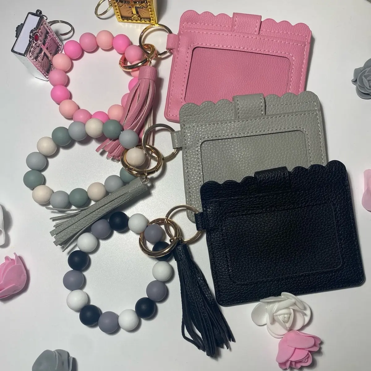 Hand Wristlet Wallet Bracelet - Stylish Accessory for Everyday Use