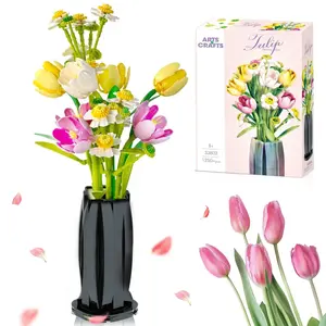 Tulip Bouquet Building Blocks, 1250pcs/set Eternal Flower Vase Model Assembly Toy, Creative Building Blocks Decoration, Gift for Friends & Lovers