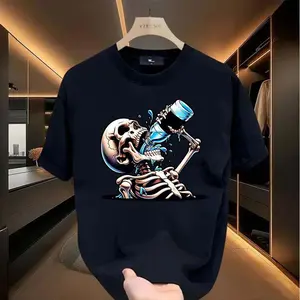 The T-shirt with the skull drinking water design is fun and funny, casual, clothing, simple and trendy, suitable for men, women, mothers and friends, couple style, fashionable and loose, youthful and energetic, men's daily wear tops