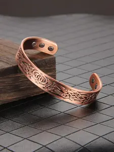 Men's Simple Plain Color Embossed Design Elegant Bracelet, Summer Casual Adjustable Magnetic Cuff Bangle for Daily Wear, Fashion Retro Style Matching Jewelry As Gifts, Elegant Minimalist Bangle, Fashionable Bangle, Copper Bracelet