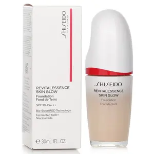 SHISEIDO Revitalessence Skin Glow Foundation SPF 30 - # 130 Opal