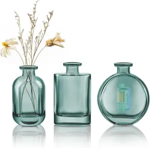 GEEbararEEEK Reed Diffuser Set with Tulip Flowers Vintage Rectangular Bottle Lavender Scent 6.76 fl oz for 120 Days Narrow Spaces Flower Reed Diffuser Long Lasting for Bathroom Office Decor