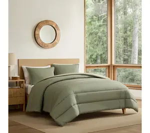 Eddie Bauer Connor Solid Reversible Green King Comforter Set