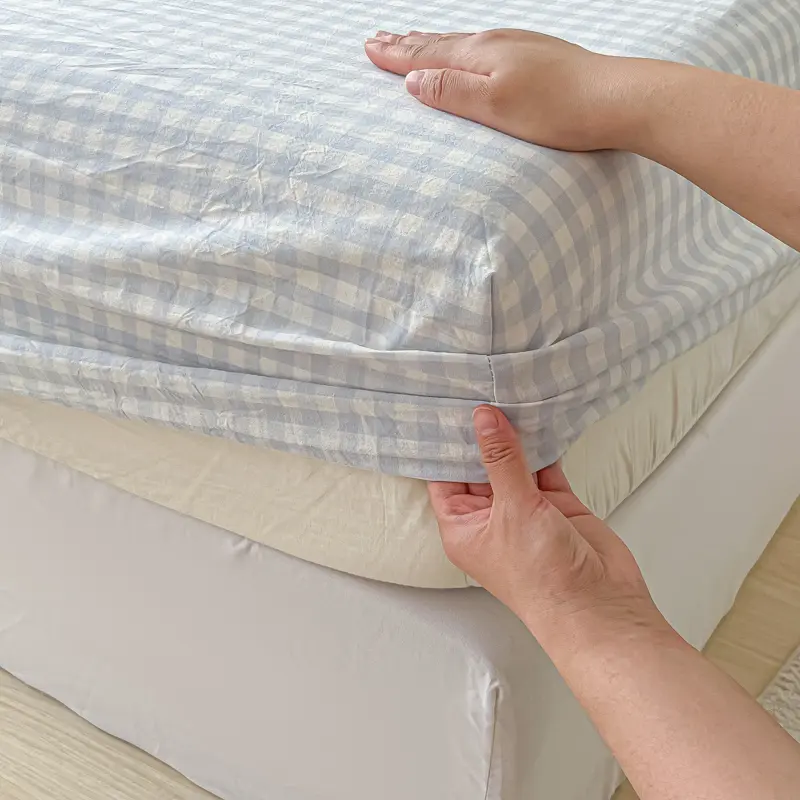 3 Pcs Plaid Pattern Fitted Sheet, Fitted Mattress Sheets, Minimalist Modern Style Fitted Sheet Flat Sheet for Bedroom, Soft and Comfortable Bedding, Bedding Essentials, Stylish Home Decoration, Bed Linens, Bed Sheets Set