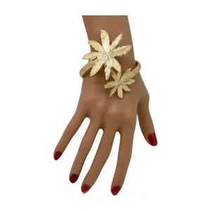 Trendy Fashion Jewelry Women Wrist / Arm Cuff Bracelet Fashion Jewelry Gold Metal Flowers Wrap Around One Size Fits All