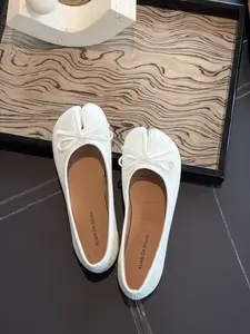 Ballerina Flats with Split Toe and Bow | 2026 Trending Women’s Shoes