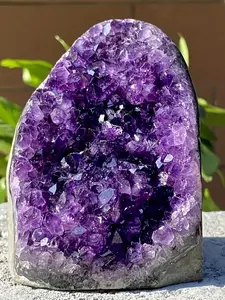 900g natural amethyst cluster ornament, suitable for display in living rooms, study rooms, and offices. It is also a thoughtful gift for Christmas, Halloween, Valentine's Day, and housewarming Amethyst Crystal