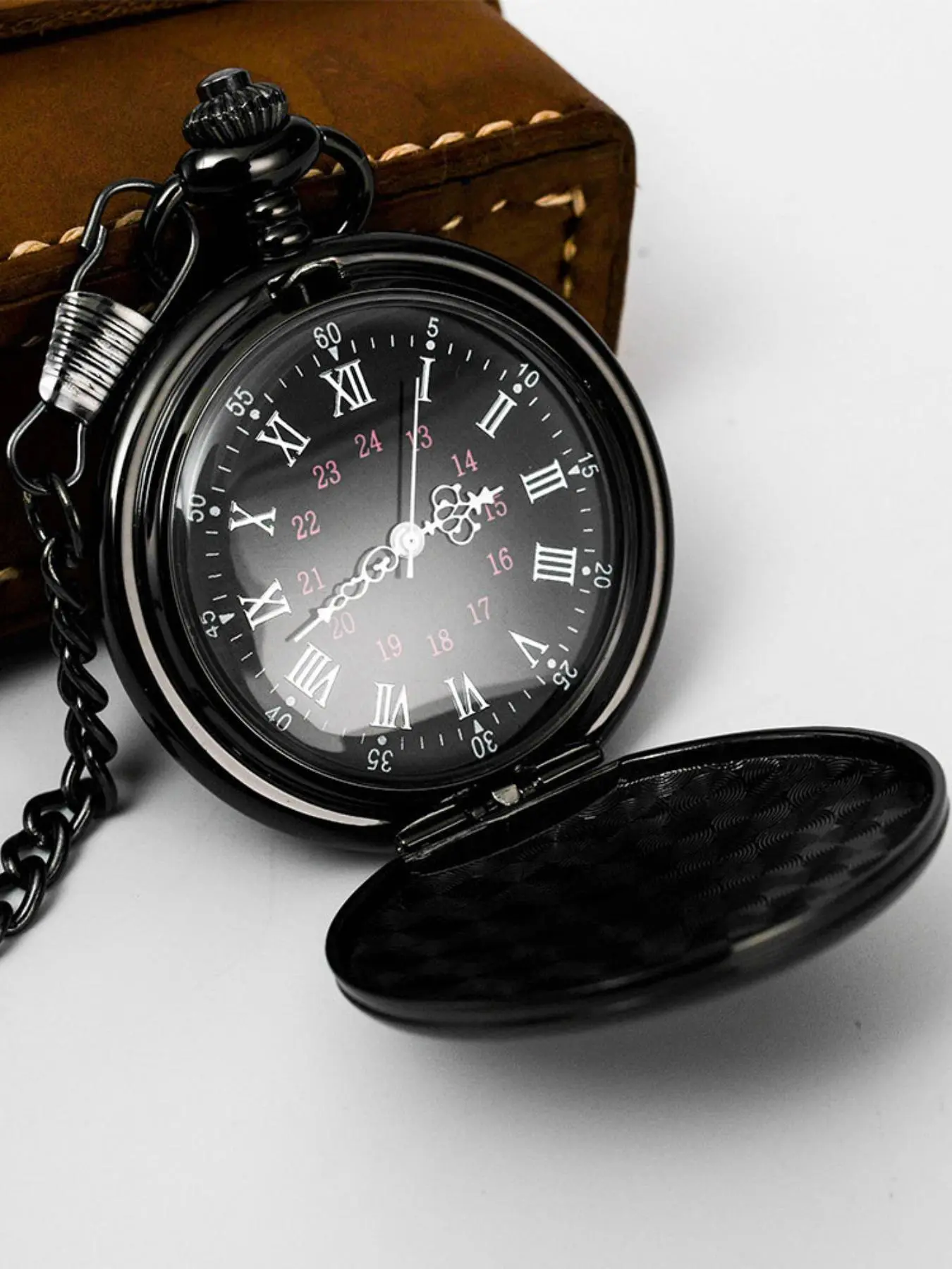 Men's Vintage Round Dial Quartz Pocket Watch, Casual Analog Watch, Fashionable Stylish Watch, Fashion Chain Design Flip Watch for Party Decor, Trendy All-match & Exquisite Watch for Birthday Gift without Box, Analog Quartz Watches