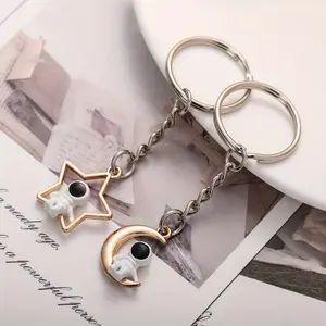 2/20pcs Creative Astronaut Moon And Star Keychain for Bags, Space-themed Bag Charm, Couple & Best Friends Accessory, Metal Key Ring Decor Keyrings