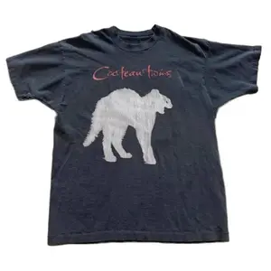 Gildan Men's Women's Black T-shirt, Cat Cocteau Twins Vintage Graphic Tee, Dreamy 90s Alternative Vibe, Gifts Shirt, Unisex Vintage Graphic Tees Gothic Grunge Y2k Emo Scene Amity Affliction Style Clothes Men Women Streetwear