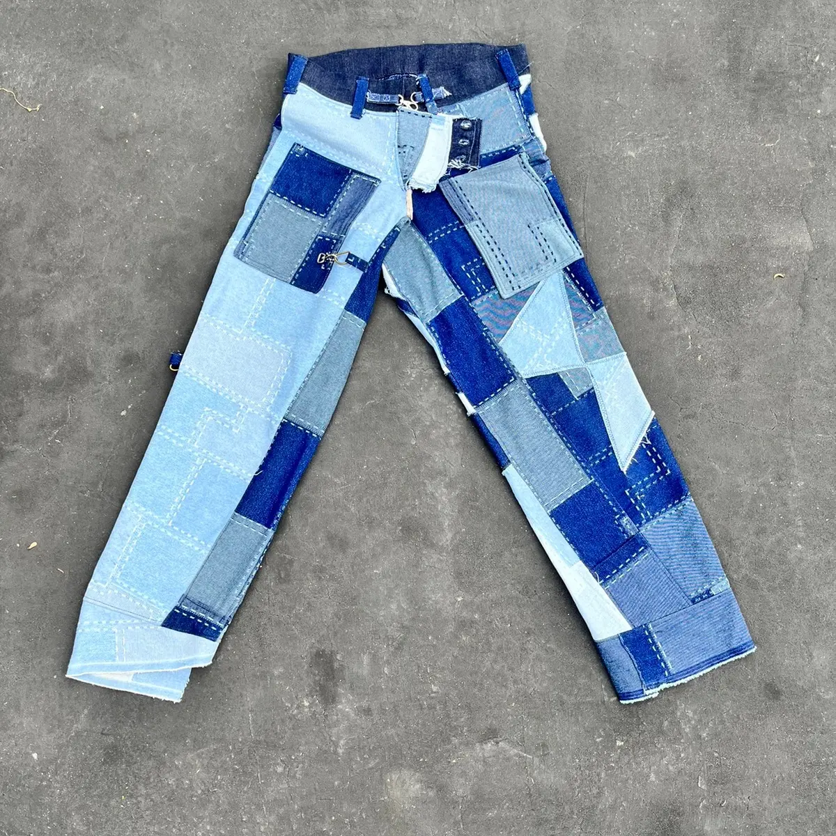 two-toned high waisted denim jeans