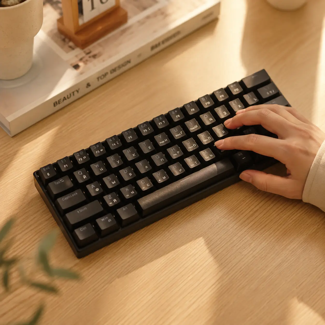 60% Hot Swappable Mechanical Gaming Keyboard, 61-Key Clicky Blue Switch Wired Keyboard for PC Gaming, Office Use