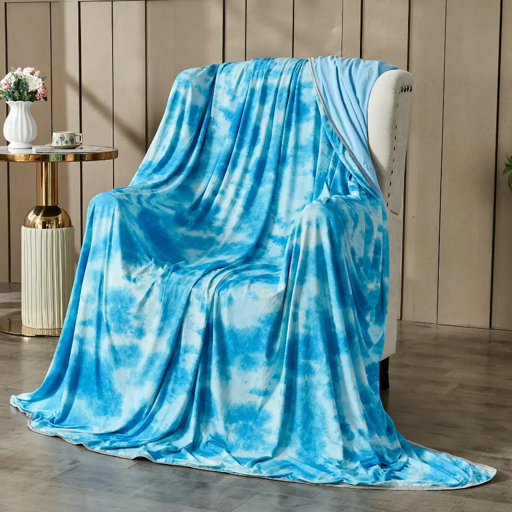 Blue Tie Dye Blanket, Soft Plush Fleece Throw Blanket with Sky Blue Cloud Print, Cozy Lightweight Blanket for Women Girls Teens Kids, Cute Room Decor for Bed Couch Sofa Bedroom Dorm, Warm Blanket Gift for Her, Movie Night Napping and Cold Nights
