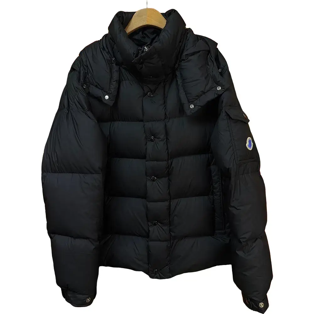 Down Jacket - Warm & Comfortable Long Sleeve Puffer Coat for Everyday Wear & Outdoor Activities - Versatile Black Jacket