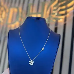 Cadena Delicada de Dos Flores PLATA 925