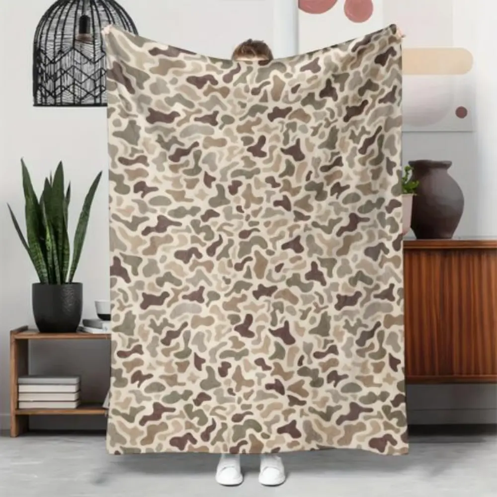 Vintage Duck Camouflage Print Fleece Blanket - Soft, Cozy, Wrinkle-Resistant, Stain-Resistant, All-Seasons Throw for Camping, Sofa - Outdoor Gifts for Hunters