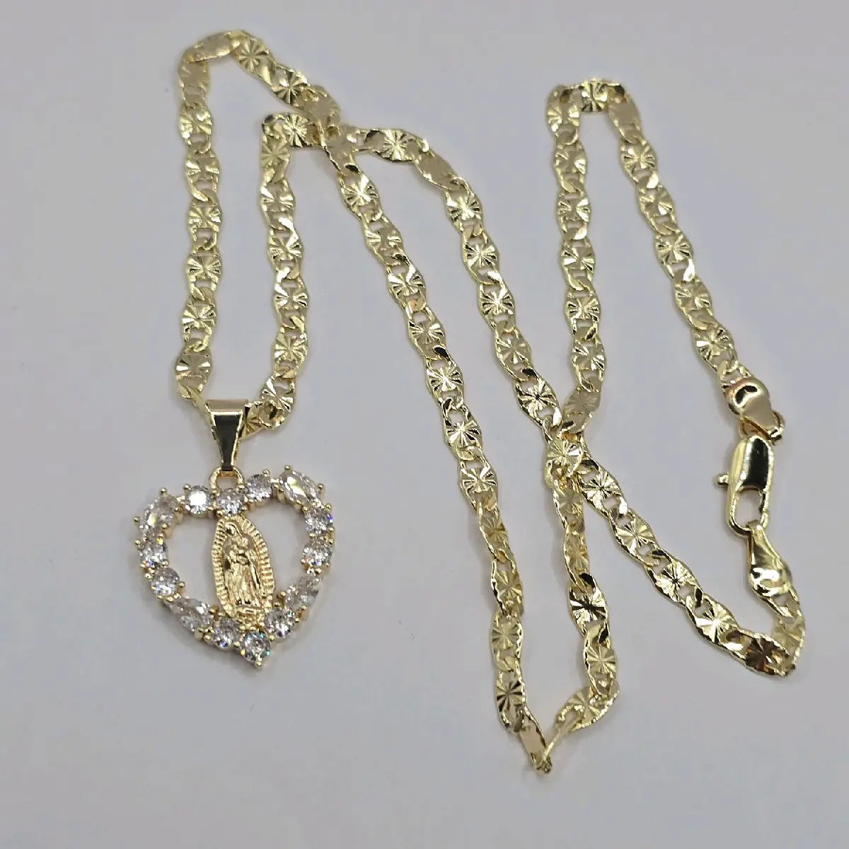 VIRGEN DE GUADALUPE/ VIRGIN MARY  beautiful necklace gold-plated regular style 18"inches 24"inches available clear stone's