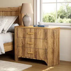 Large Wide Nightstand with 3 Drawers, Mid Century Modern Oversized Bedside Table for Bedroom, Big Night Stand with Fluted Striped Panel & Closed Back, Oak summervibes
