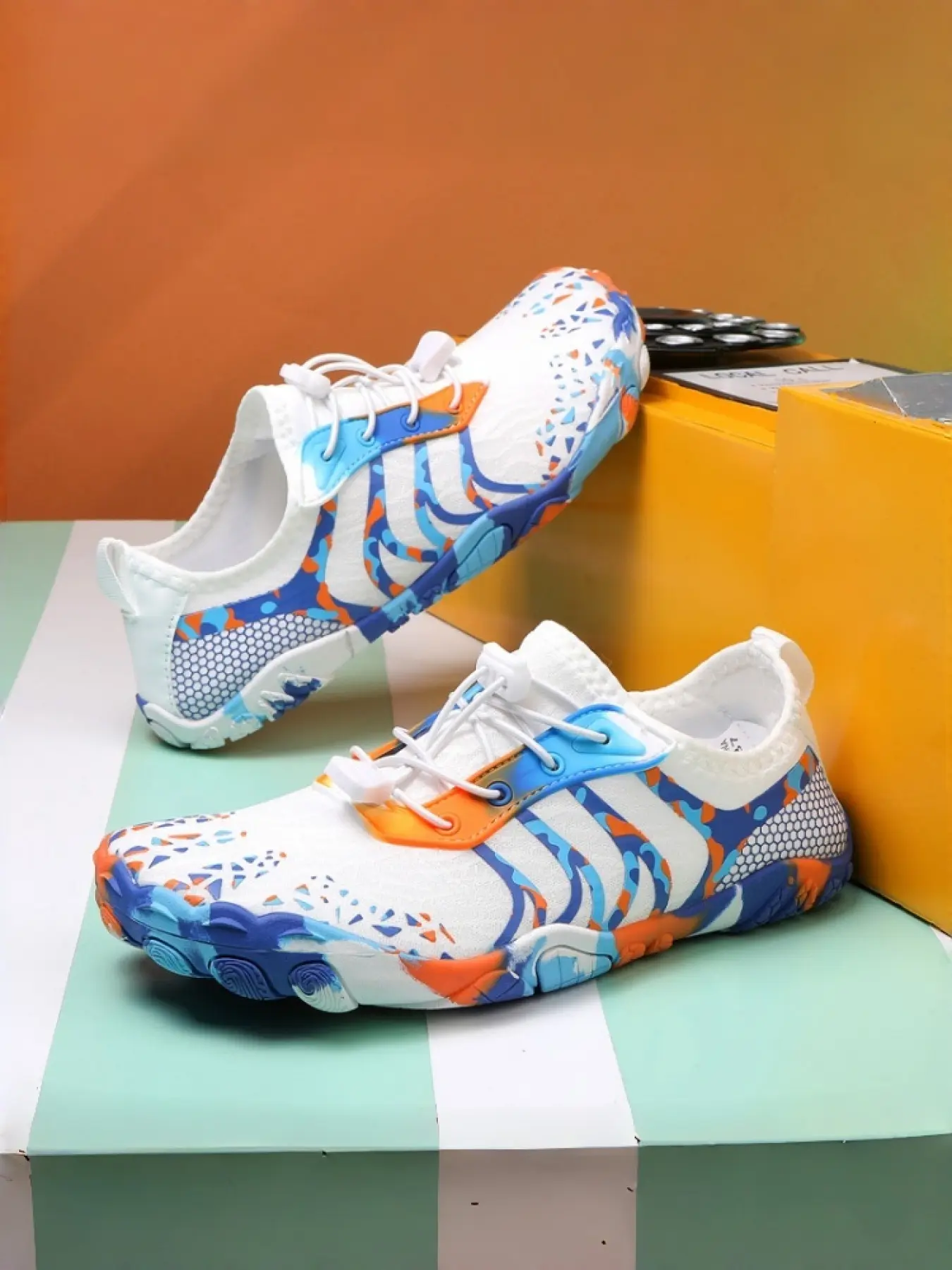 1 Pair Unisex Breathable River Tracing Shoes | Summer Outdoor Style | Breathable Mesh + Five-Toe Quick-Dry Sole + Multi-Color | Beach Surfing / Rock Tracing / Camping, Dry & Non-Stuffy Amphibious Shoes Water Sports Shoes, Water Footwear