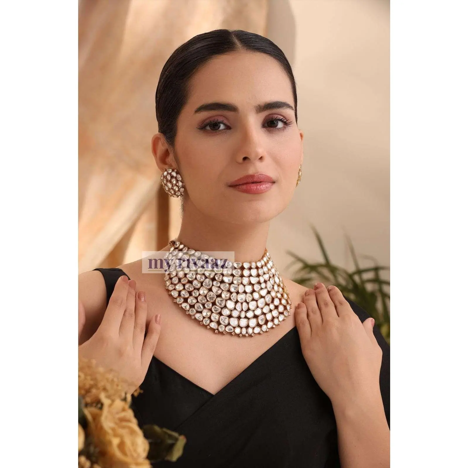 Visha Kundan Choker