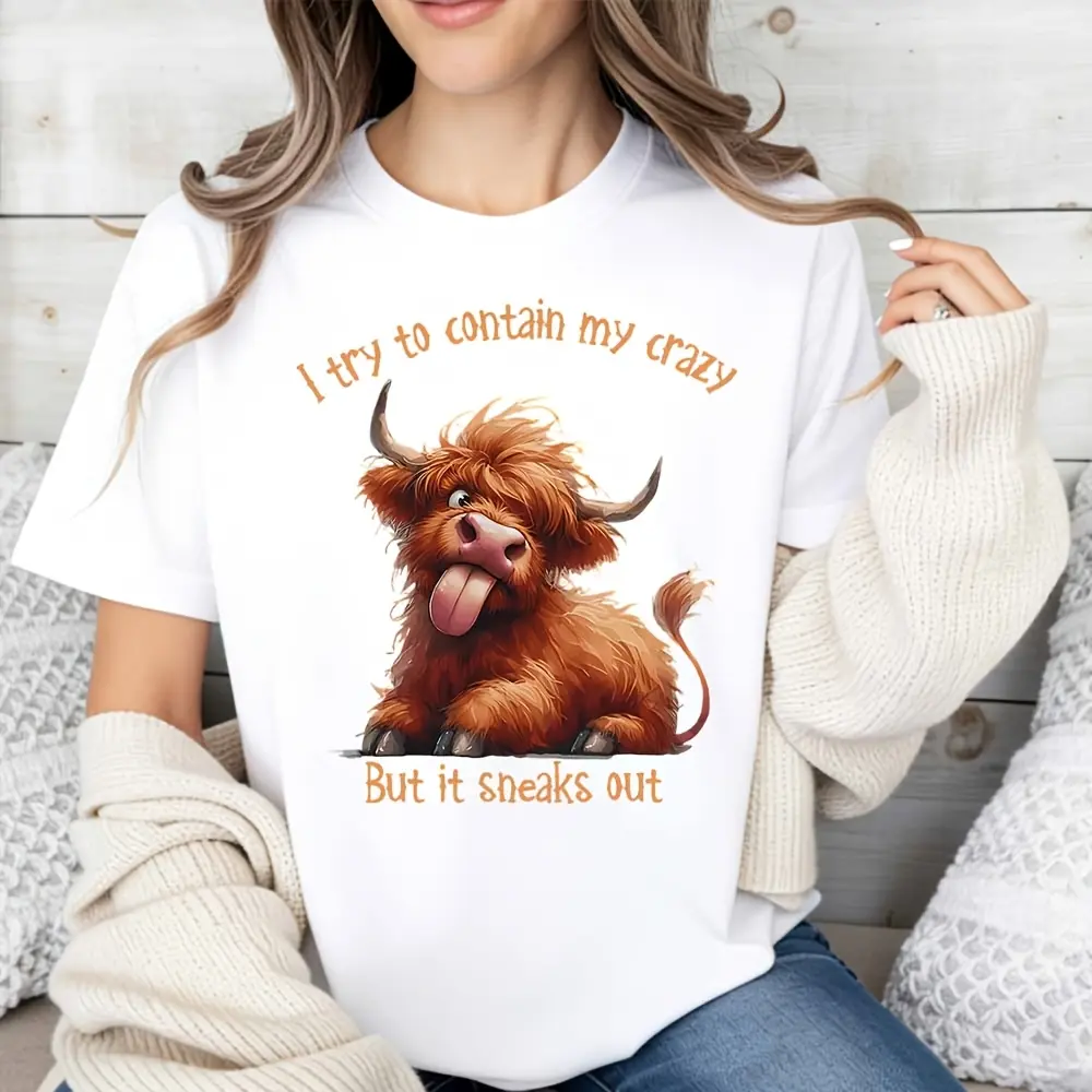 Women's Short-Sleeve Round Neck Cow Print T-Shirt, Cute Cartoon Highland Cow Illustration with "I Try To Contain My Crazy But It Sneaks Out" Quote, Casual Summer Wear for Friend Gifts, Shortsleeve, Cartoon Highland Cow Graphic Women's T-Shirts