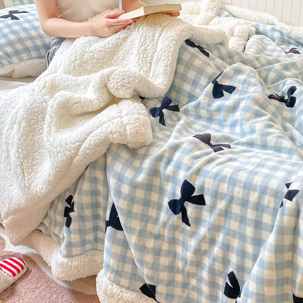 Ultra-Soft Double-Layer Cute Sherpa Throw Blanket - Fluffy Cozy Option for Girls, Soft Warm Accessory for Home Sofa & Camping Bedding, Fluffy Cozy Blankets, Soft Warm Blanket
