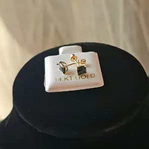 Square stud earrings with screw on back