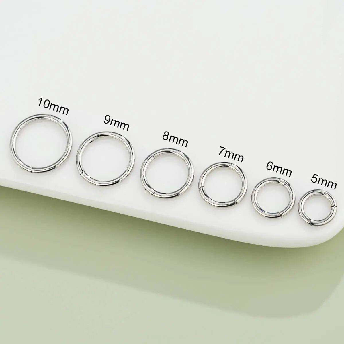 OUFER BODY JEWELRY Hinged Segment Nose Hoop, 18G 316L Seamless Clicker Ring for Nose Piercing, Casual Daily Wear Unisex Jewelry