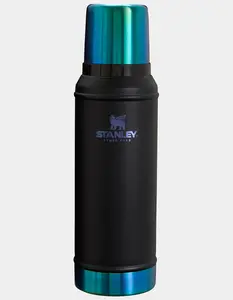 STANLEY 1 qt The Black Chroma Classic Legendary Water Bottle