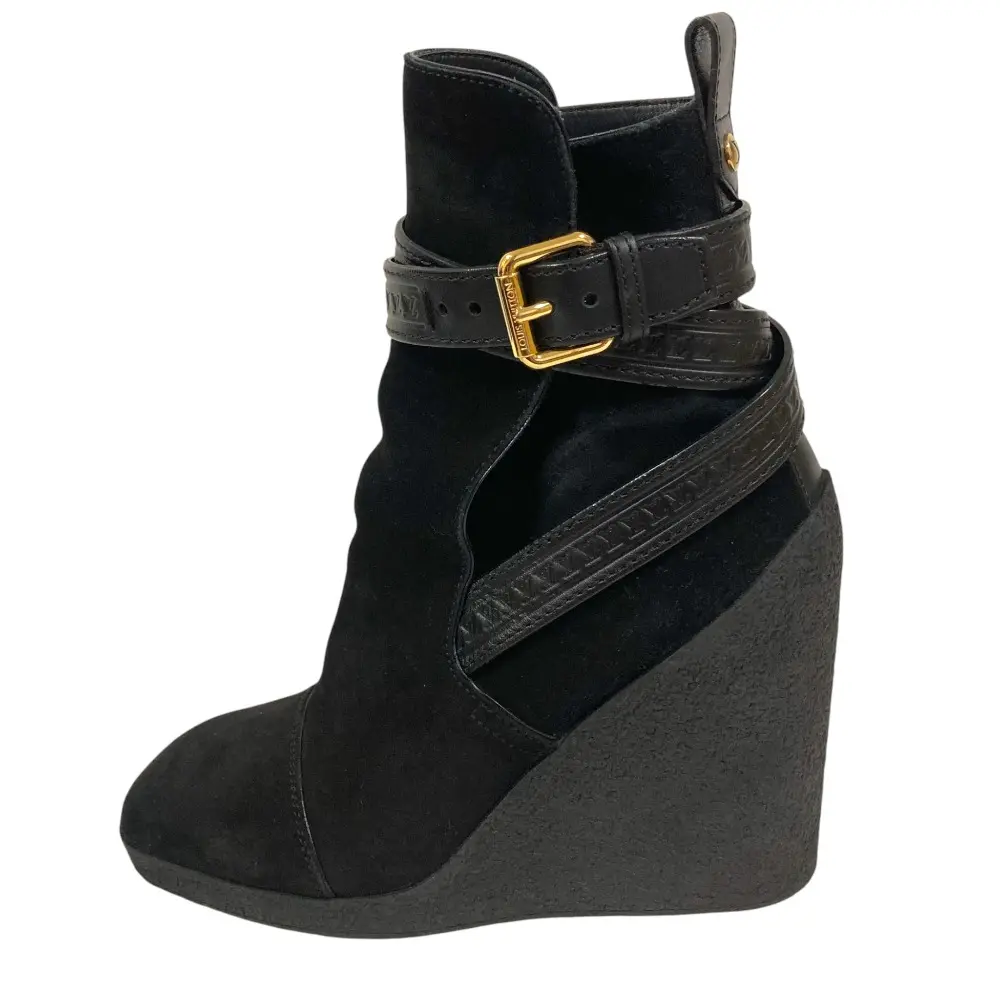 Pre-owned Louis Vuitton Suede Small Leather Goods Wedge Boots