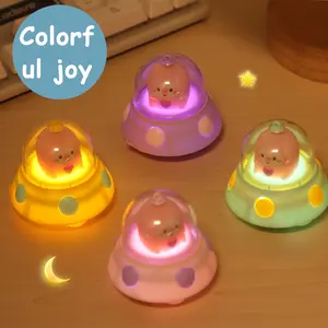 Trendy cartoon UFO light-up toy. Compact and exquisitely designed, this mini light-up keychain comes in multiple colors. With a creative glow feature, it’s perfect as a backpack charm or a sweet gift for couples.