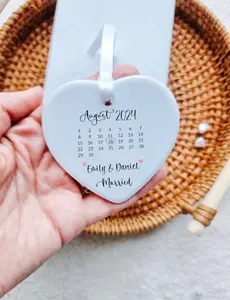 Personalised Wedding Gift for couple, Wedding Day Keepsake Plaque, Custom Calendar with Names and Date, Mr and Mrs gift, Wedding Gift Ideas
