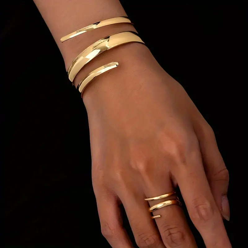 [Bracelet & Ring Set] 2pcs Minimalist Geometric Bracelet and Ring Set, Women's Punk Multi-Layered Hollow Jewelry Collection with Creative Snake Design, Perfect for Daily Wear, Parties, Stage Performances, Music Festivals, and Vacation Outfits