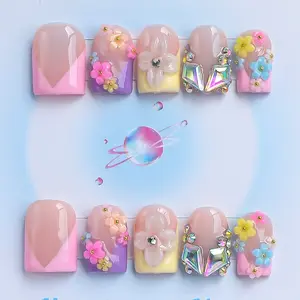 Nailssbysheccid，10pcs press-on nails, short square type, 100% handmade, simple style, combined with French style, 3D, suitable for family dinners, dates, weddings, it is the best gift for girls! Comes with jelly glue, crystal sticks and twisting rods.