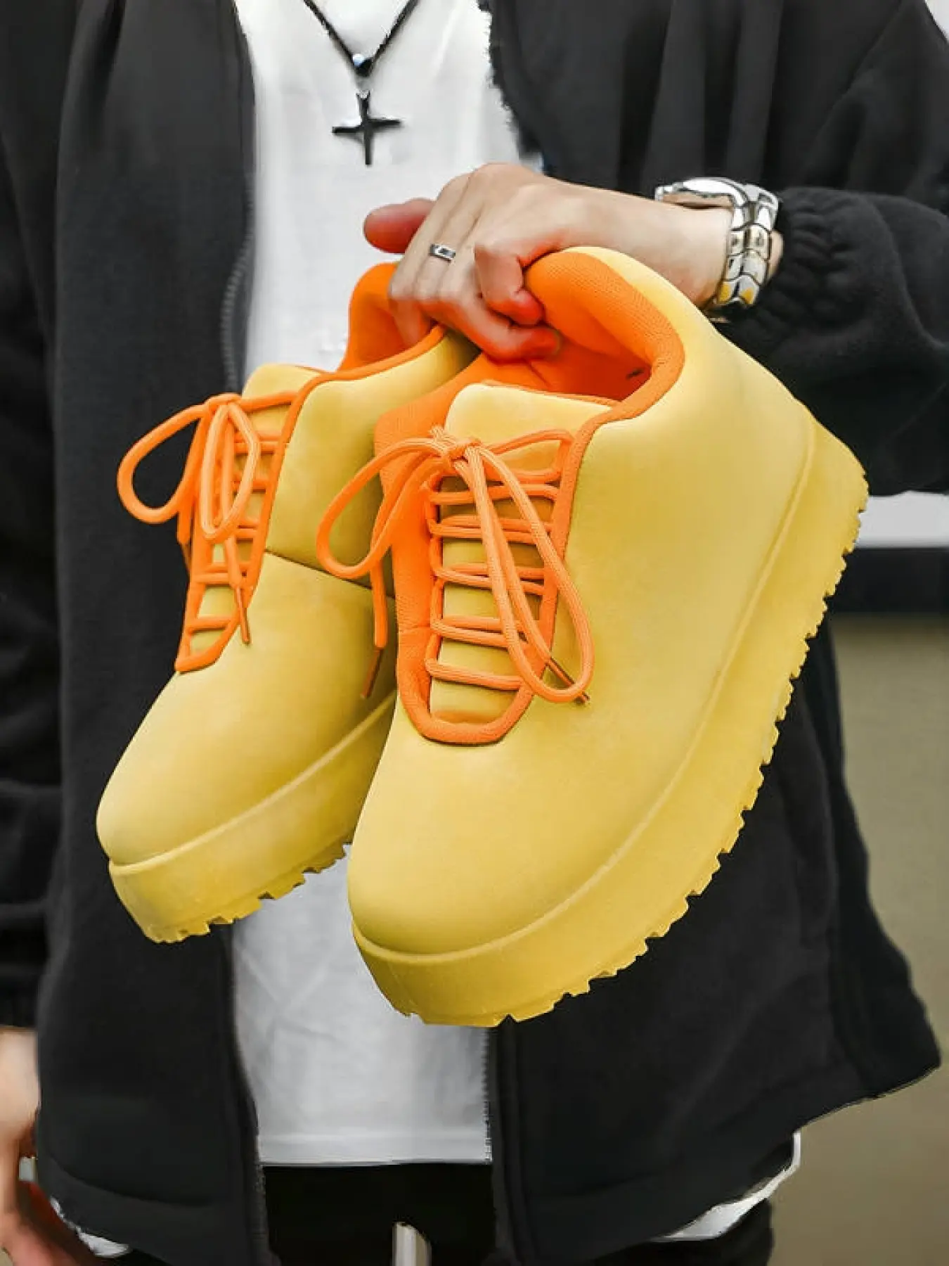 Men's Yellow-Orange Color-Block Platform Casual Shoes, Dynamic Cool Style, Suede Material + Platform Non-Slip Sole + Contrast Details, Color-Block Eye-Catching, Bright Style , Ideal for Daily Outfits & Street Leisure Scenarios