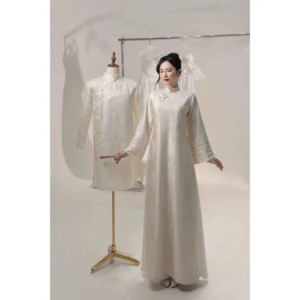 Traditional Vietnamese Couple Ao Dai Set – Elegant Wedding Matching Outfit