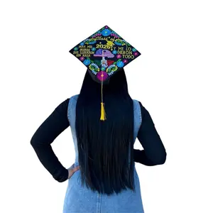 A mis Padres  Class of 2026 Mexican Embroidered Graduation Cap. Clase 2026 Birrete de Graduación Bordado Mexicano.