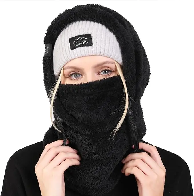 Black Granny Square Balaclava - Comfortable Fit Design for Outdoor Activities