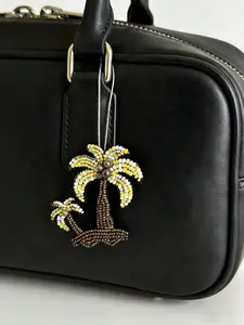 Tropical palm tree beaded bag charm, beach-themed long string beaded pendant, ideal for decorating handbags, multifunctional, can be used as a bag charm, luggage tag decoration, or backpack accessory